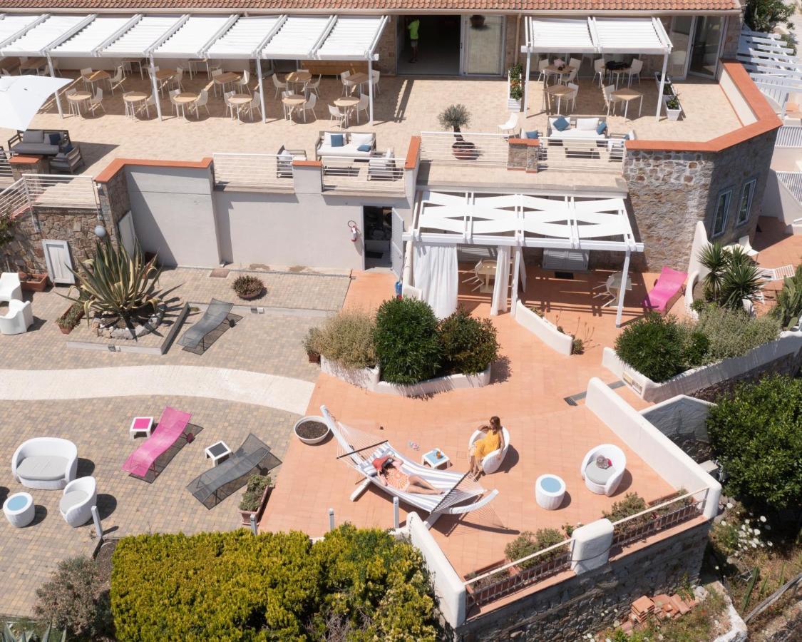 Hotel Arenella Giglio Porto Exterior photo