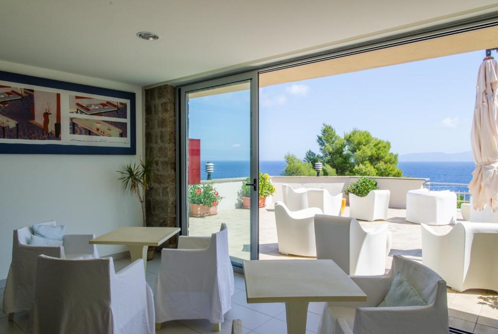 Hotel Arenella Giglio Porto Exterior photo